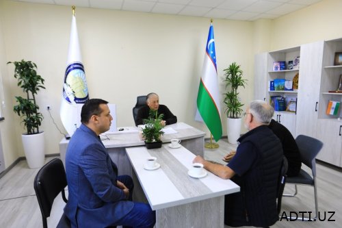 REKTOR XORIJIY MUTAXASSIS BILAN JARROHLIK AMALIYOTI VA KELGUSIDAGI HAMKORLIKNI MUHOKAMA QILDI