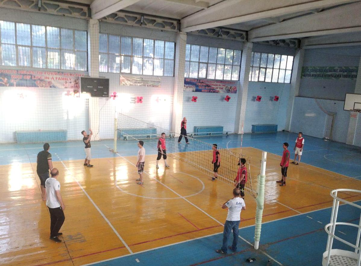 FRIENDSHIP WINS IN VOLLEYBALL MATCH