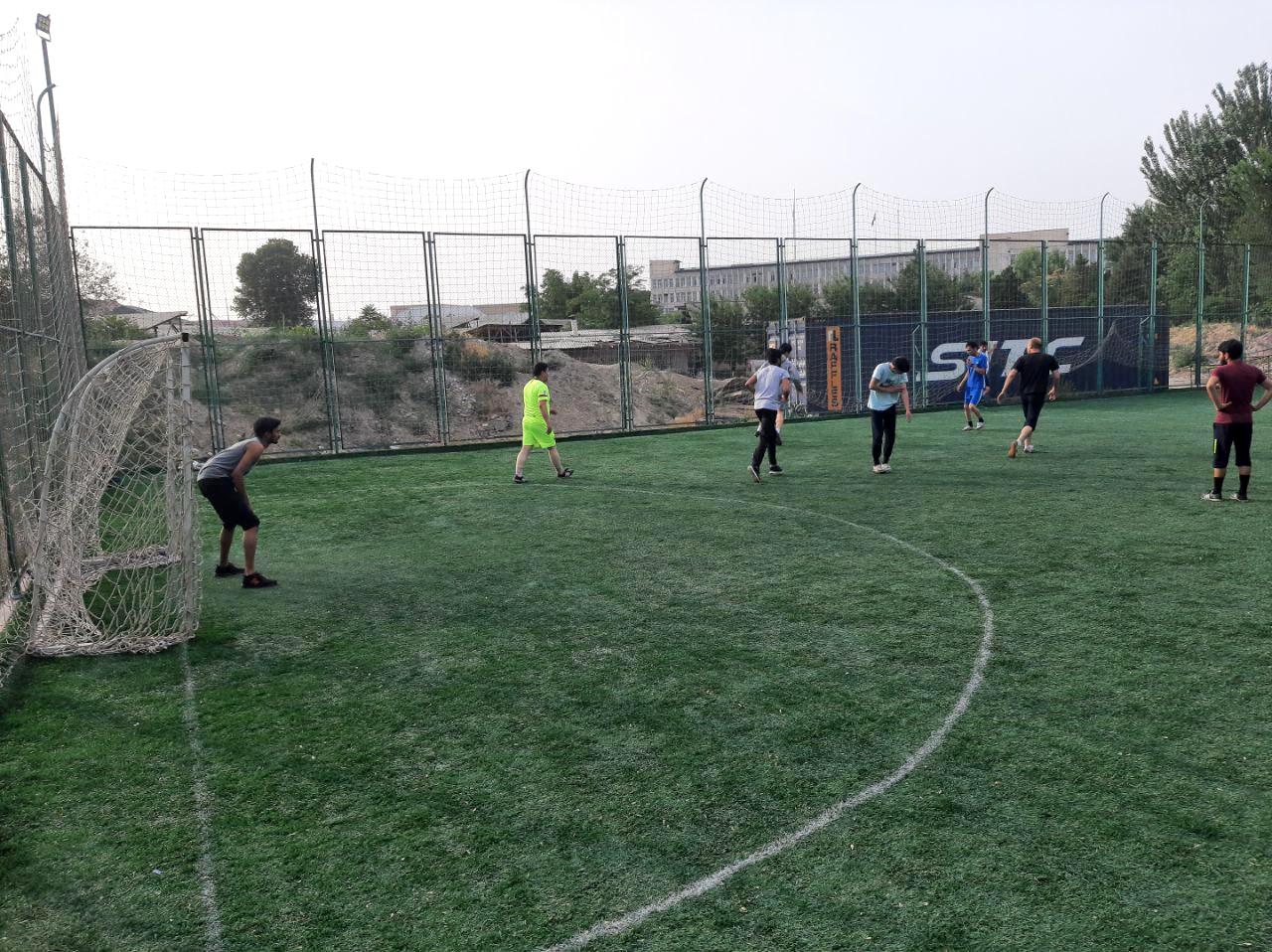 FOREIGN STUDENTS AND EMPLOYEES PLAYED MINI-FOOTBALL