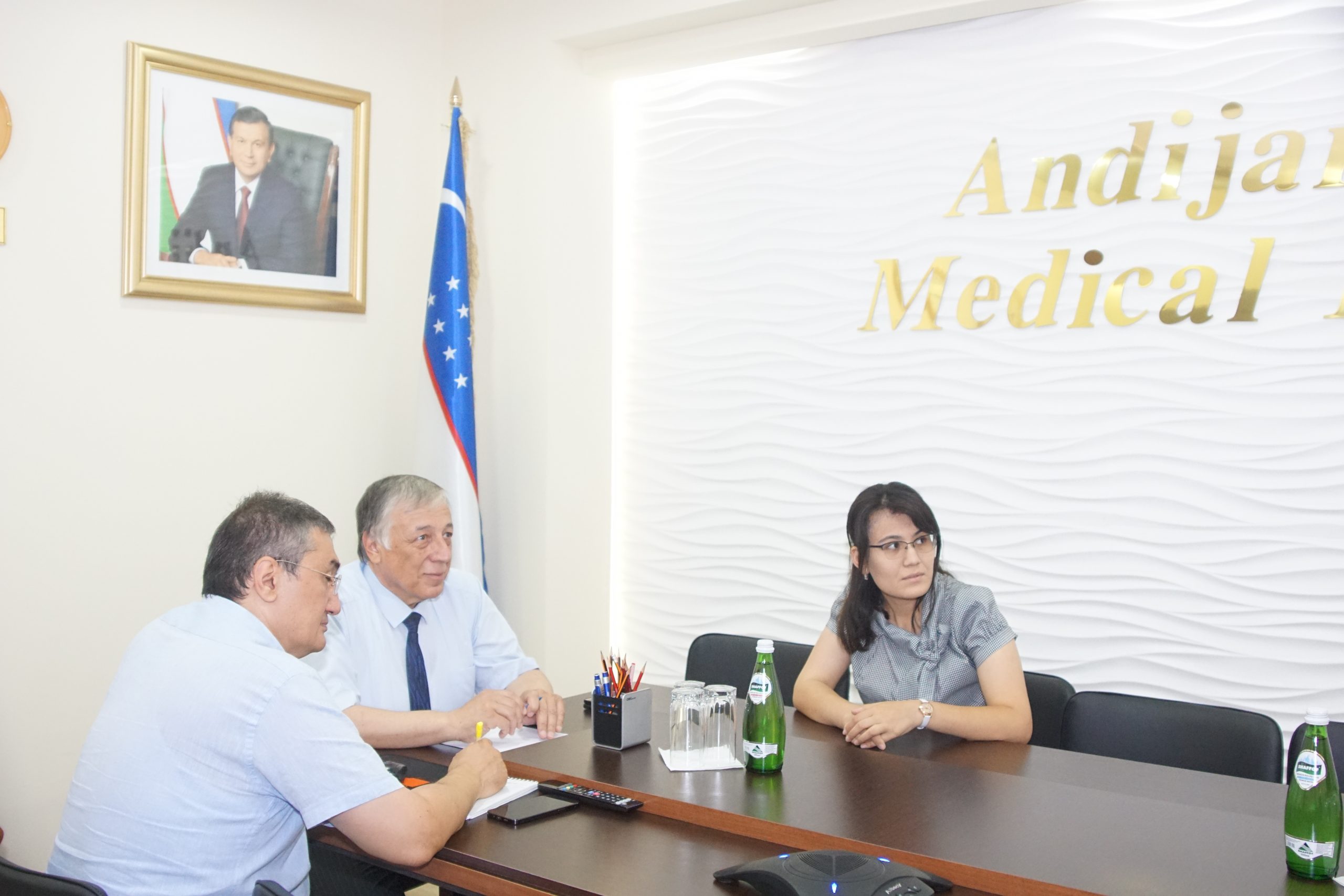 KANADA UNIVERSITETLARI BILAN HAMKORLIK ALOQALARI BO‘YICHA ONLAYN UCHRASHUV