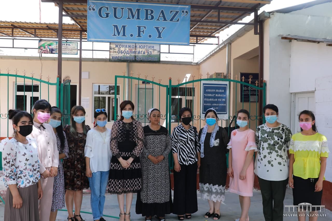 INSTITUTE WOMEN’S ADVISORY BOARD MEMBERS AND STUDENTS VISIT GUMBAZ MCC