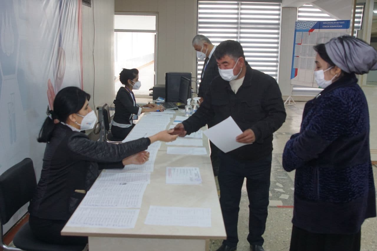 STAFF AND STUDENTS OF THE INSTITUTE ACTIVELY PARTICIPATE IN THE ELECTIONS