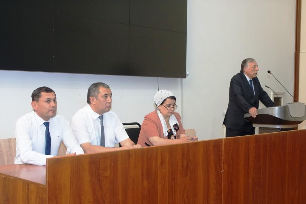 THE MEETING OF THE RECTOR AND STUDENTS OF THE PREVENTIVE MEDICINE DIRECTION CONTINUES