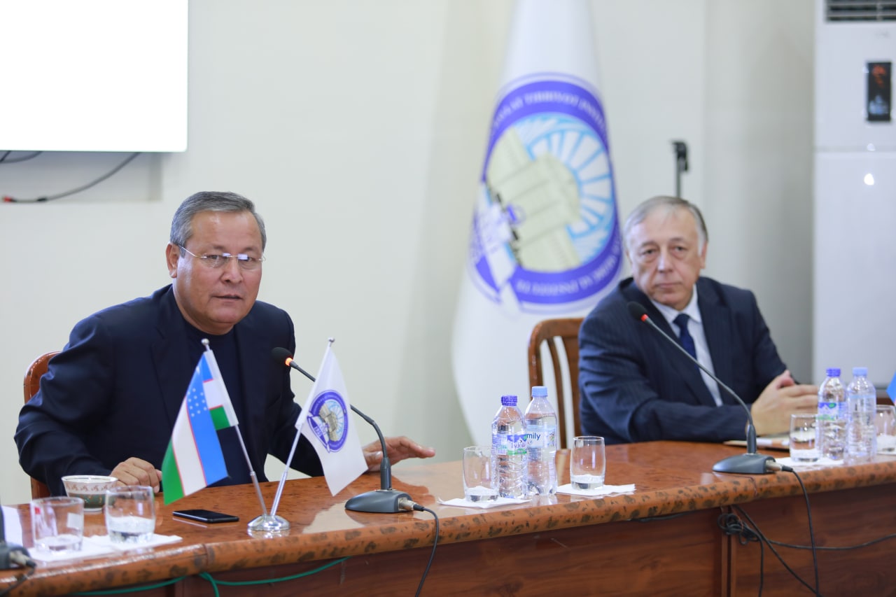 KHOKIM OF THE REGION HELD A MEETING WITH THE STUDENTS OF ANDIJAN STATE MEDICAL INSTITUTE