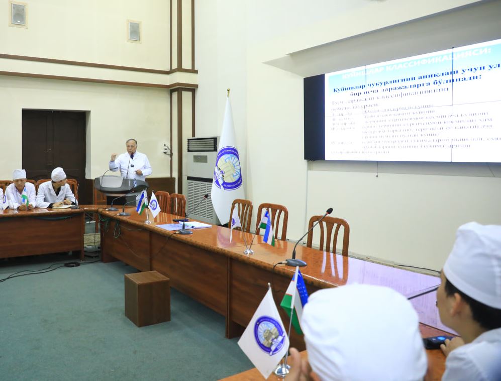 RECTOR OF THE INSTITUTE DELIVERED A LECTURE TO STUDENTS BASED ON SCIENTIFIC AND LIFE EXPERIENCES
