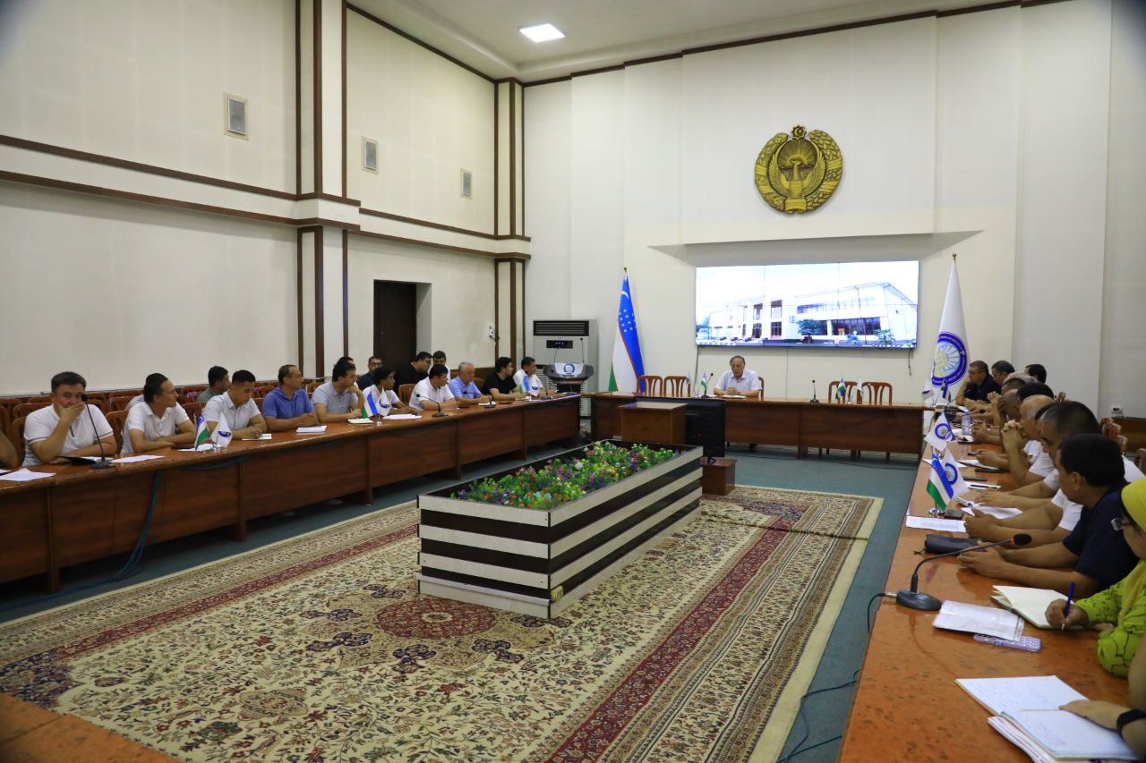 A MEETING WAS HELD IN THE INSTITUTE WITH THE PARTICIPATION OF OFFICIALS