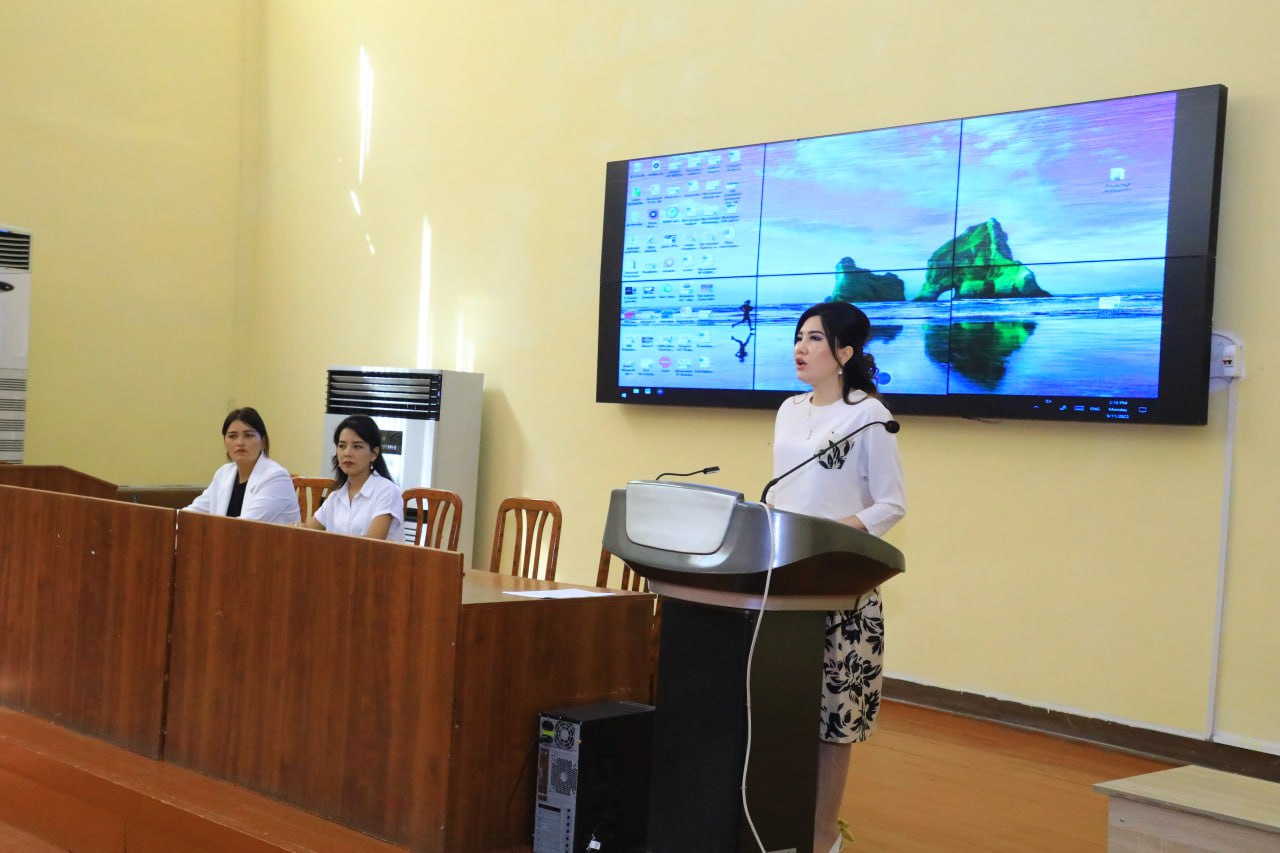 A MEETING WITH THE FEMALE STUDENTS OF PHARMACEUTICAL FACULTY WAS ORGANIZED