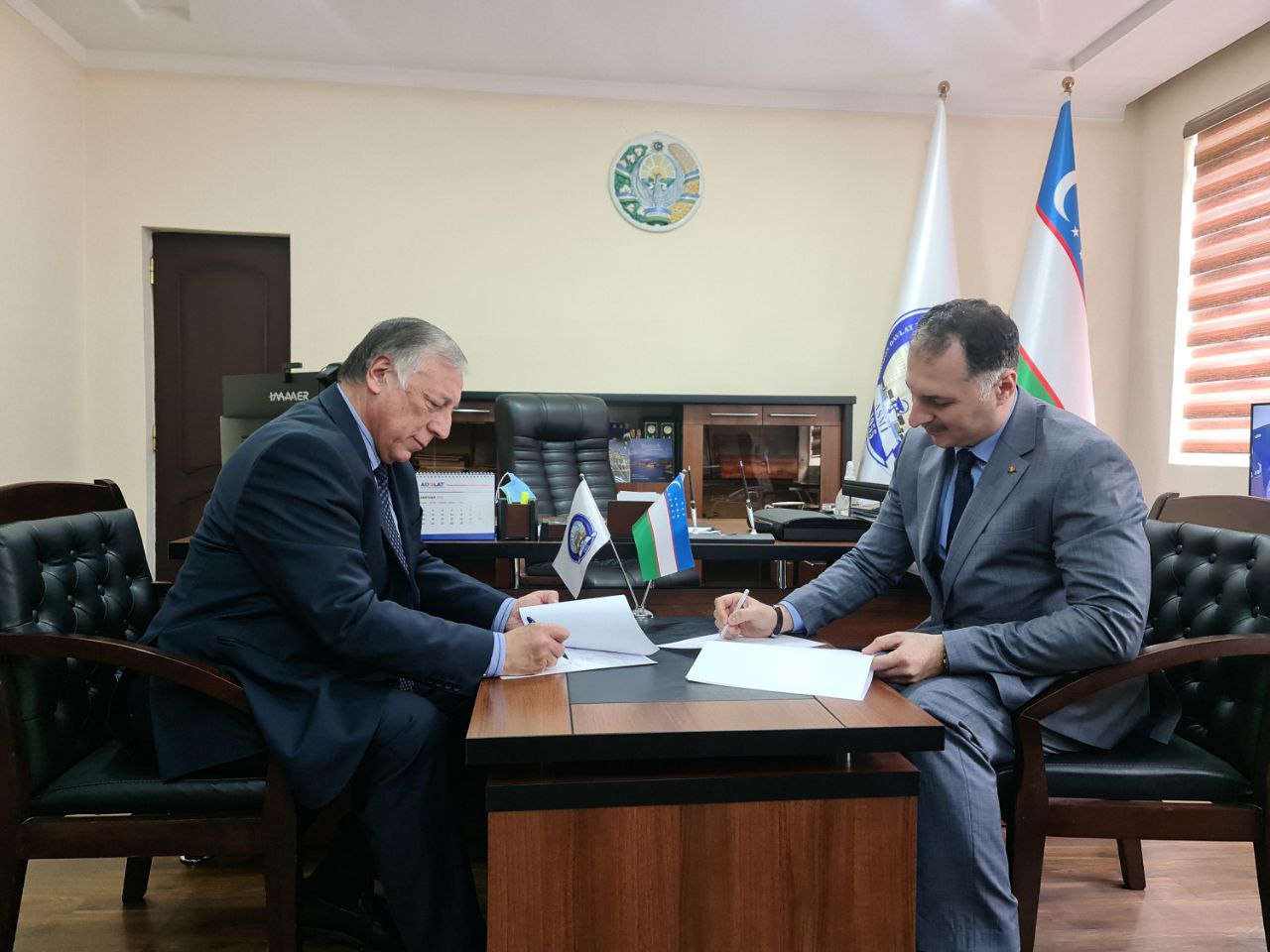 THE RECTOR OF THE INSTITUTE SIGNS A MEMORANDUM OF COOPERATION WITH A FOREIGN EXPERT