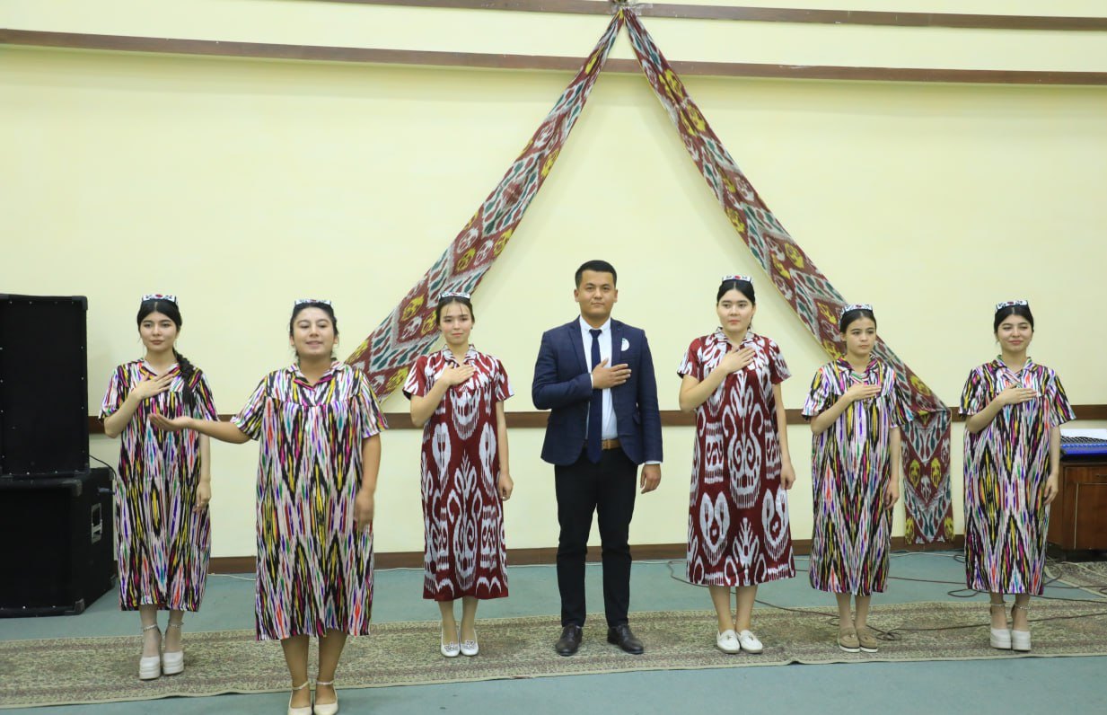 A HOLIDAY CEREMONY ” LANGUAGE IS THE MIRROR OF THE NATION” HAS BEEN HELD