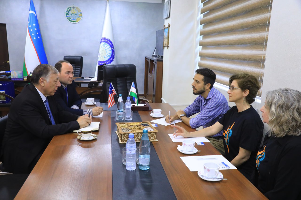 THE RECTOR OF THE INSTITUTE HELD A MEETING WITH AMERICAN PROFESSORS ON COOPERATION ISSUES