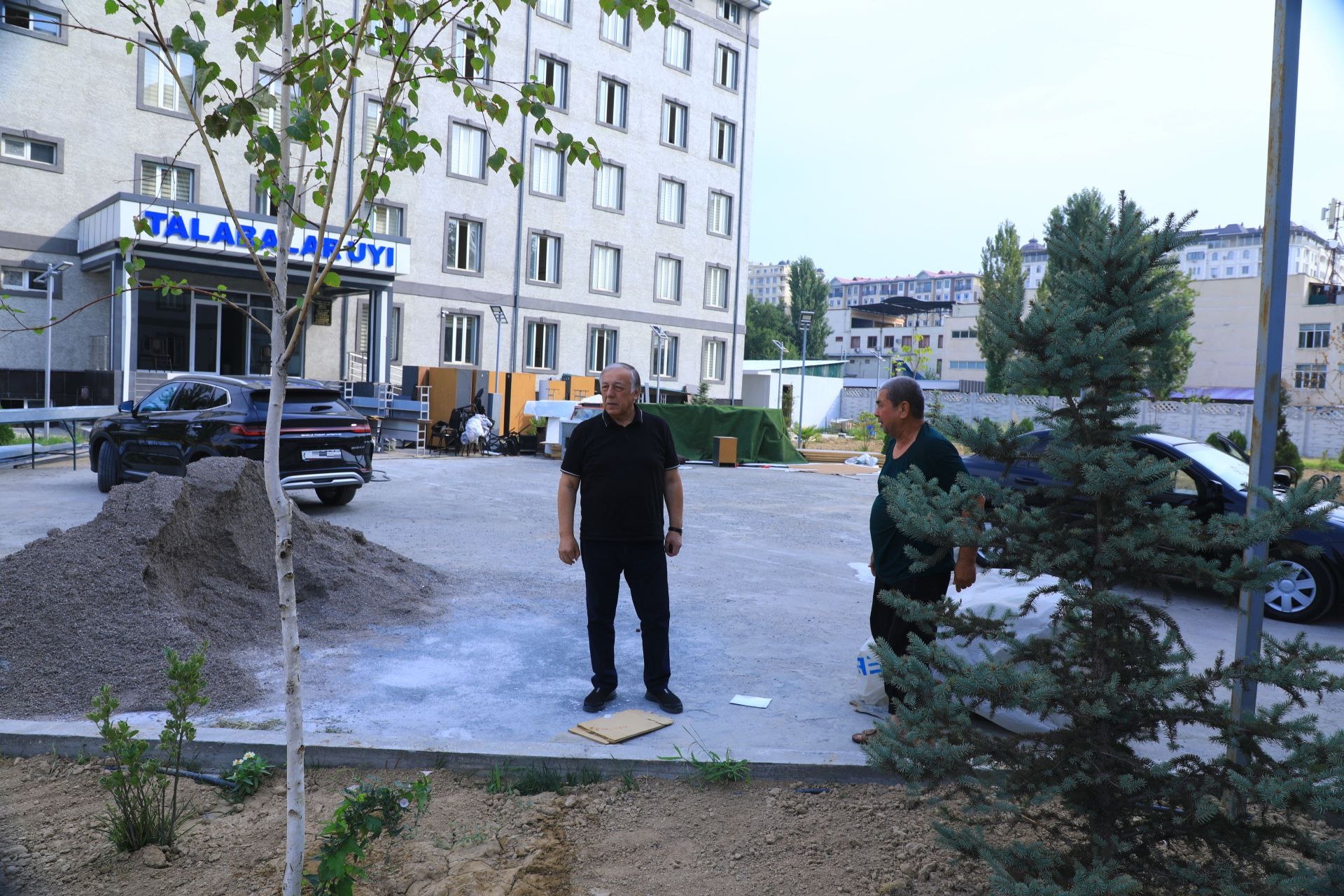 THE RECTOR REVIEWS CONDITIONS BEING CREATED FOR STUDENTS