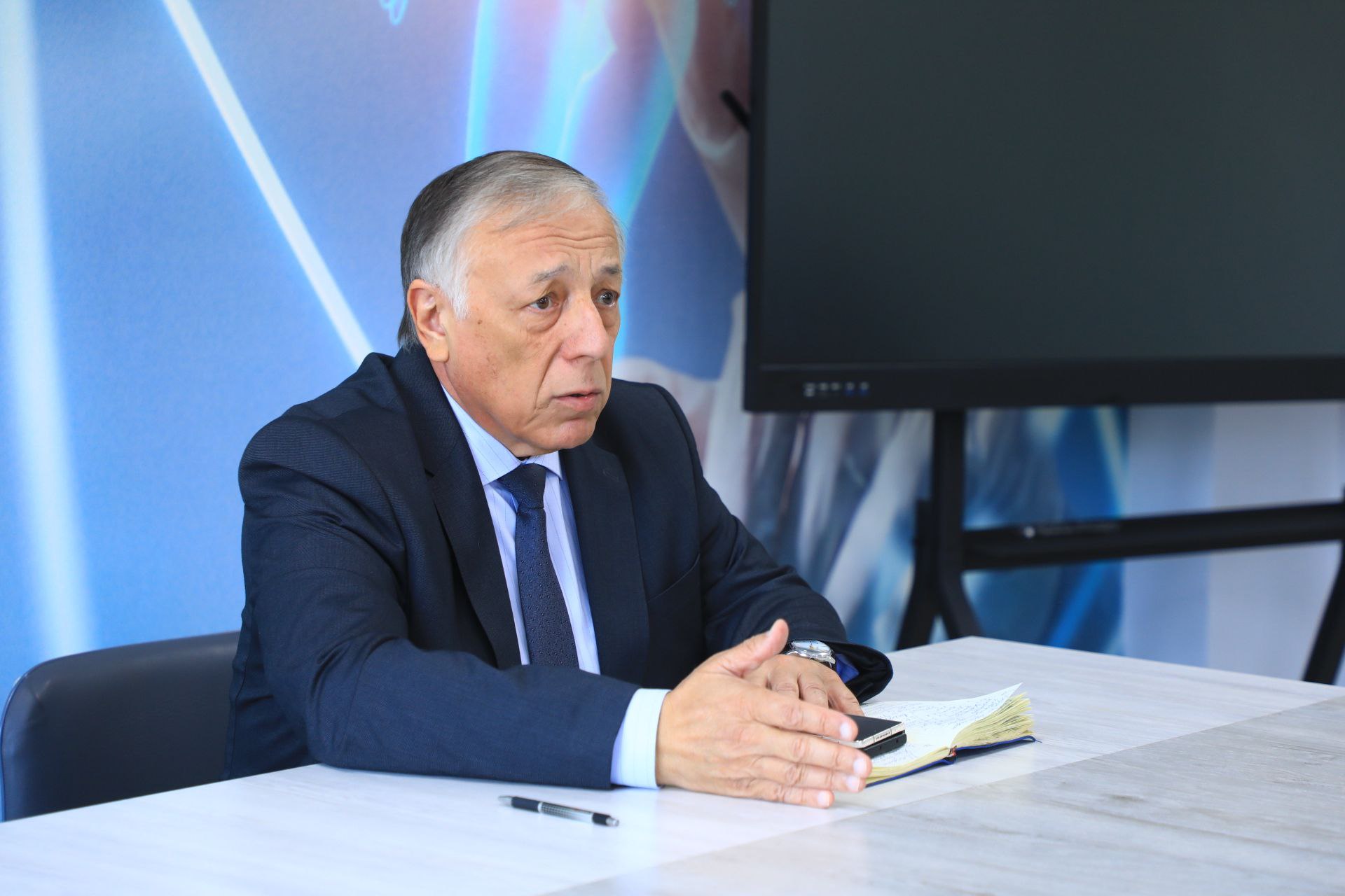 RECTOR: ACHIEVING EDUCATIONAL EFFECTIVENESS THROUGH THE QUALIFIED TEACHING!