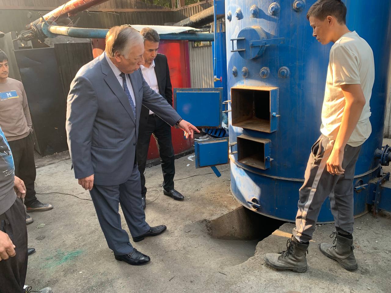 THE RECTOR OF THE INSTITUTE INSPECTED THE ACTIVITY OF THE HEATING SYSTEM