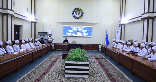 The “Lesson of Enlightenment on Safe Life” is held for the faculty of Pharmacy