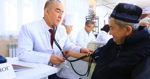OMMAVIY SAYYOR QABUL DOIRASIDA KEKSALAR TIBBIY KOʻRIKDAN OʻTKAZILDI